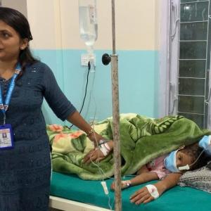 मोरङको रतुवामाईमा अनौठो रोग देखा पर्यो ४ परिवारका १२ जना एकै साथ विरामी