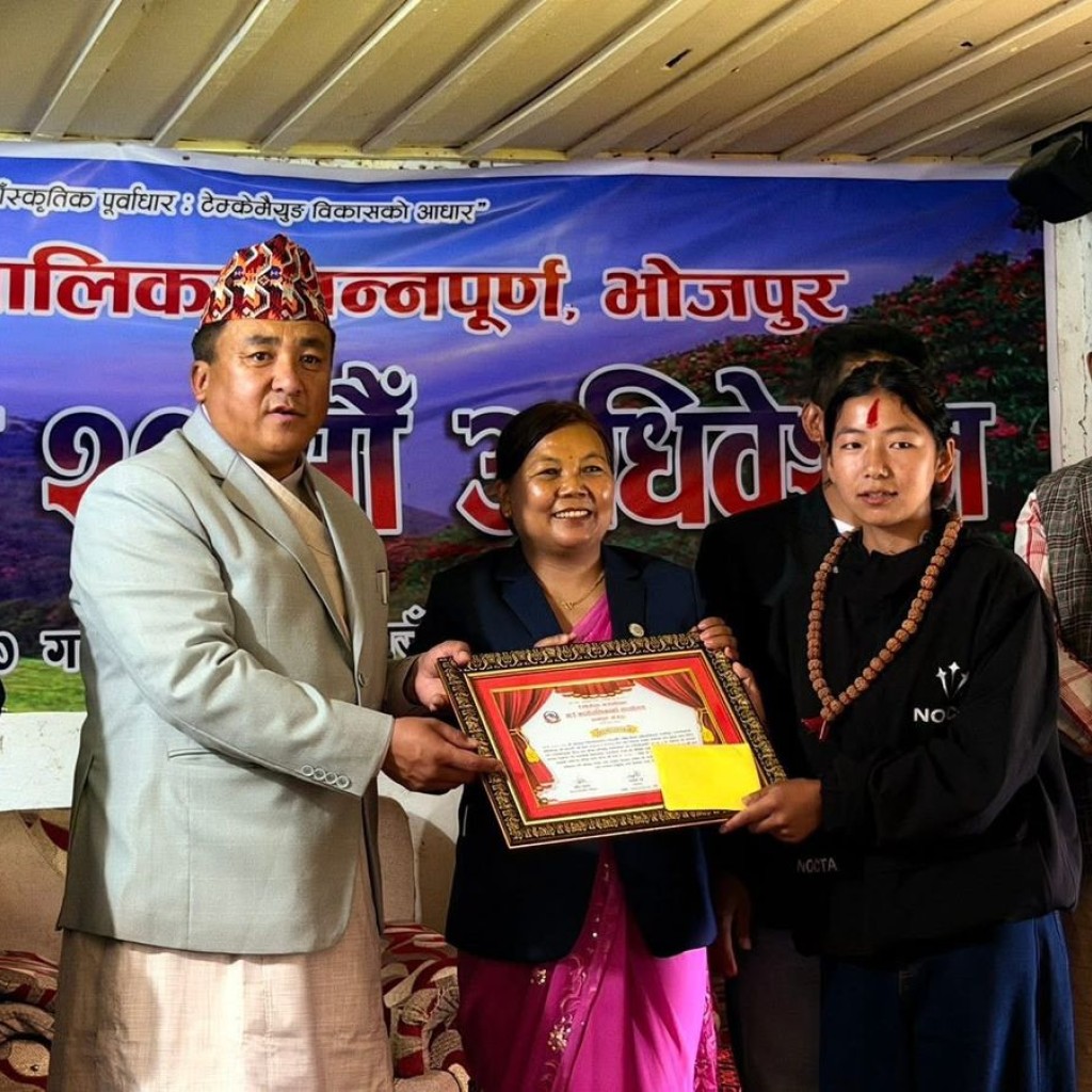 टेम्केमैयुङ गाउँसभाको २०औँ अधिवेशन : ५५ करोडभन्दा बढीको बजेट प्रस्तुत, उत्कृष्ट विद्यार्थी र खेलाडी सम्मानित