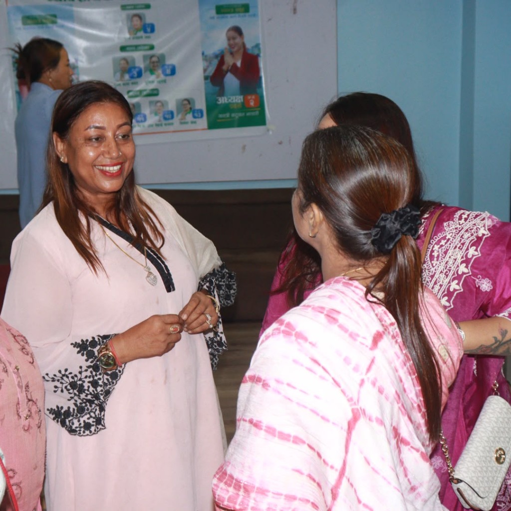 इटहरी उद्योग वाणिज्य संघ निर्वाचन : प्रारम्भिक मत सर्वेक्षणमा अध्यक्षमा गायत्री कटुवाल भण्डारी अगाडि रहेको दाबी इटहरी उद्योग वाणिज्य संघ निर्वाचन : प्रारम्भिक मत सर्वेक्षणमा अध्यक्षमा गायत्री कटुवाल भण्डारी अगाडि रहेको दाबी