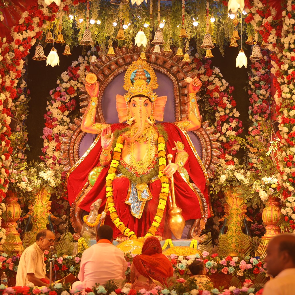 दुहबीमा १४ फिट अग्लो गणेशको प्रतिमा, दुईदिने गणेश उत्सव हुँदै 